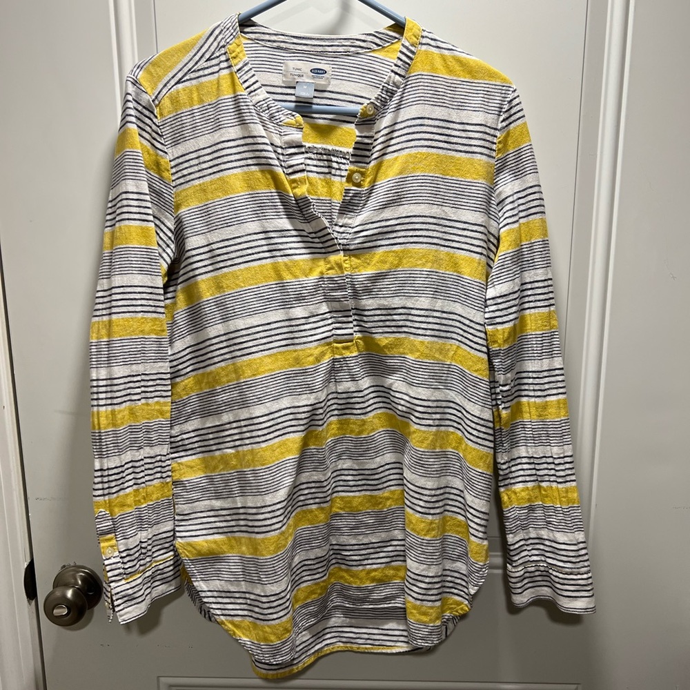 OLD NAVY TUNIC SIZE MEDIUM